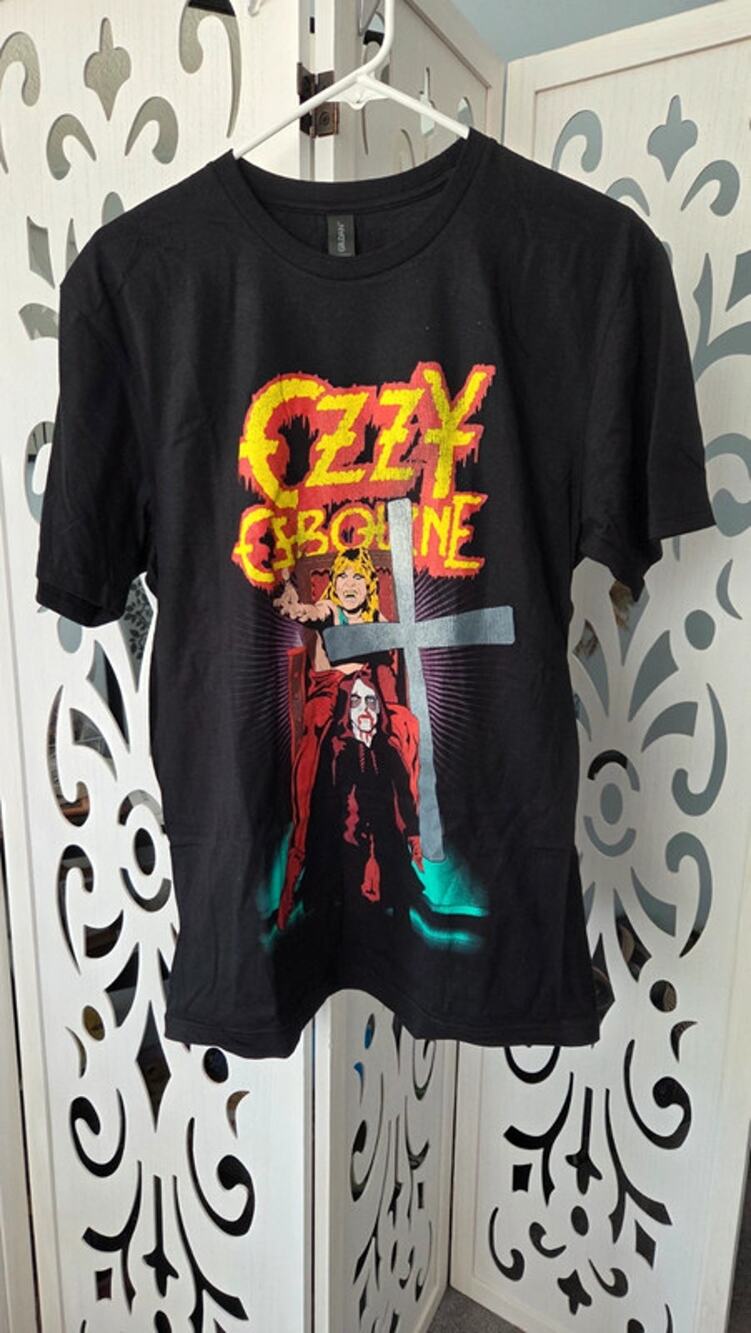 Ozzy Osbourne Graphic Tee Womens Medium Black Band Shirt Gildan Softstyle